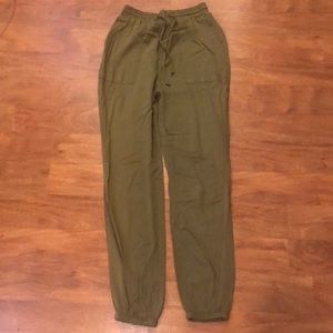 Forever 21 jogger pants
